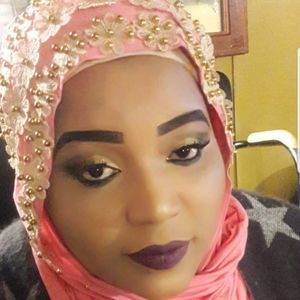 Meet your Posher, Makoya